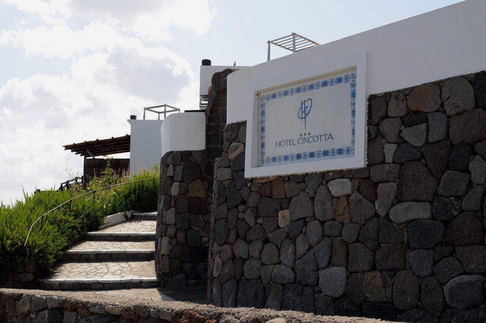 Hotel Cincotta Panarea Exteriör bild