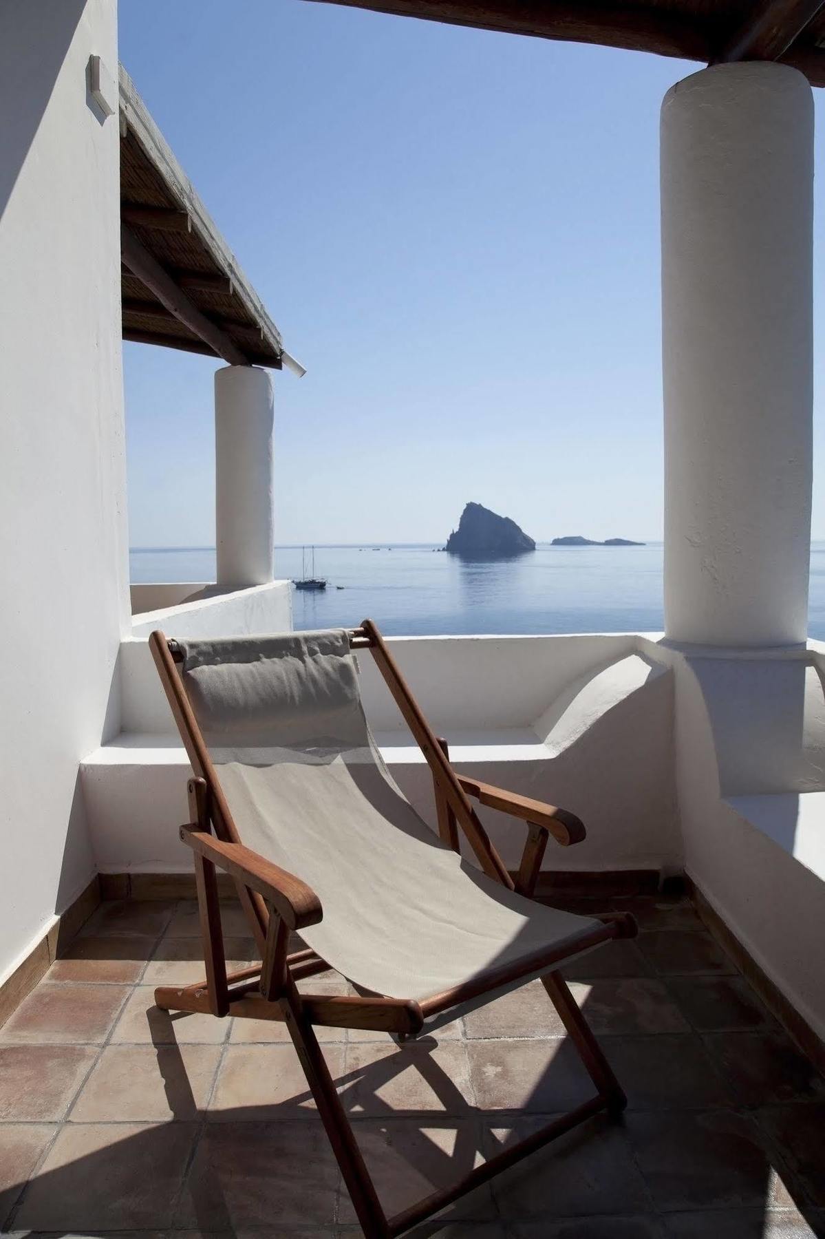 Hotel Cincotta Panarea Exteriör bild